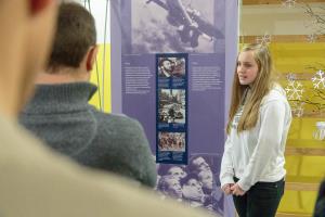 Zgodba za sedanjost Ane Frank 7